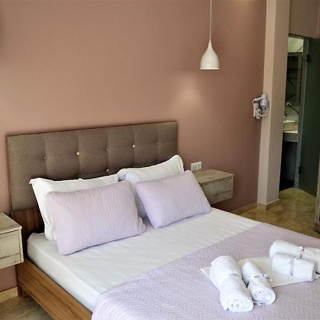 Ioni Rooms Potos Esterno foto