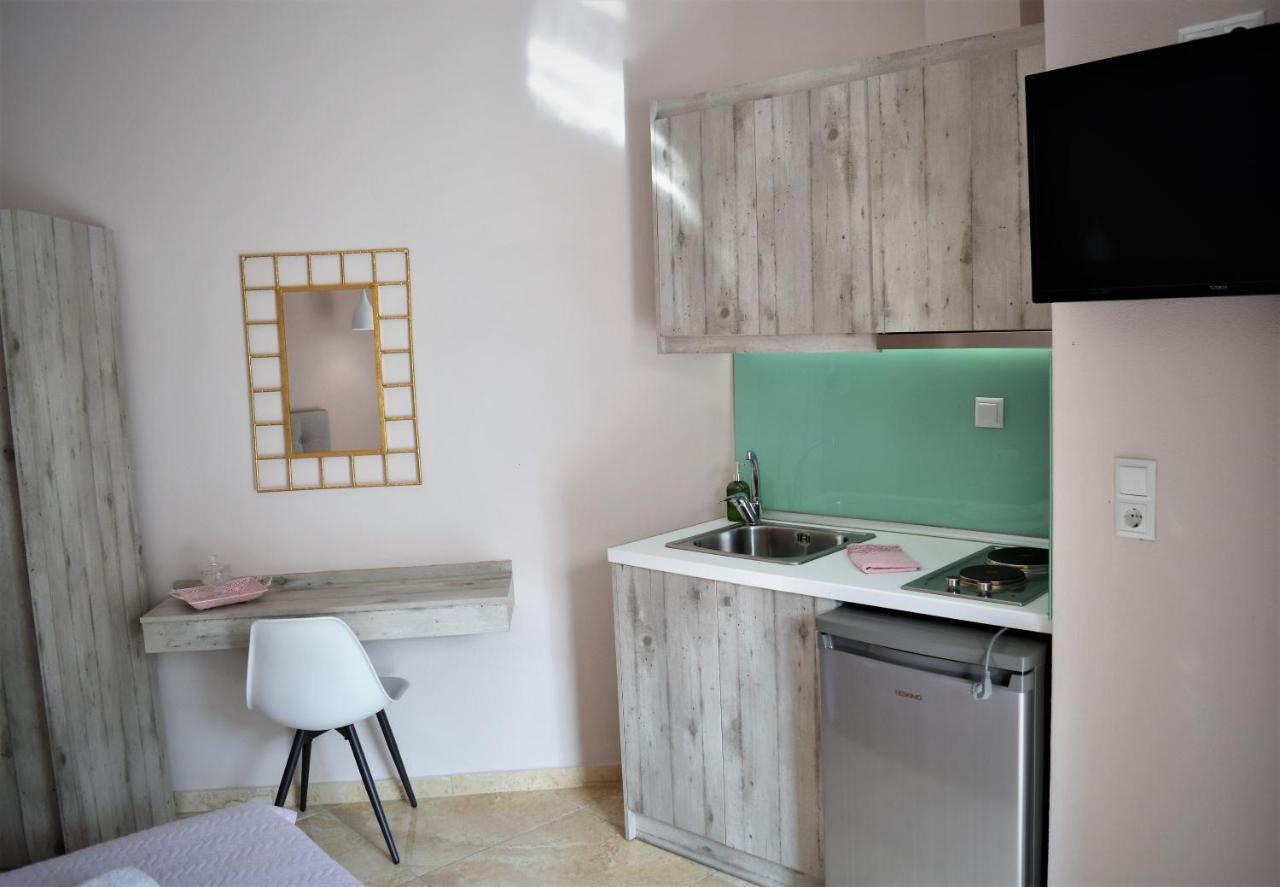Ioni Rooms Potos Esterno foto